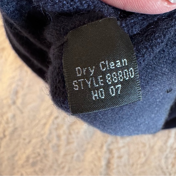 J.Crew Beaded Cashmere Holiday Sweater Top Navy Blue Size Small Y2K Italian Yarn - Picture 7 of 7